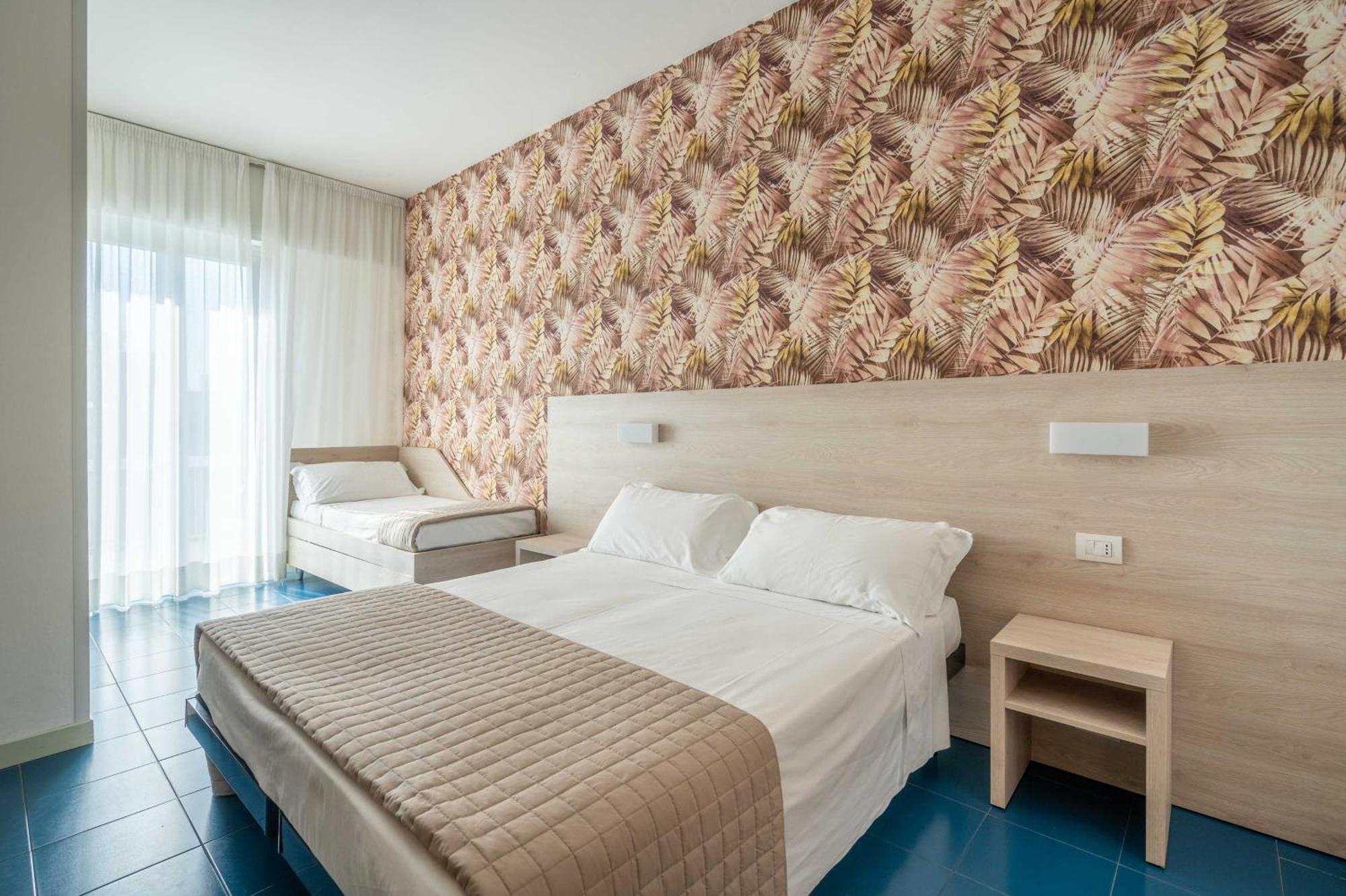 Lotus Hotel All Inclusive & Spiaggia Rimini Extérieur photo