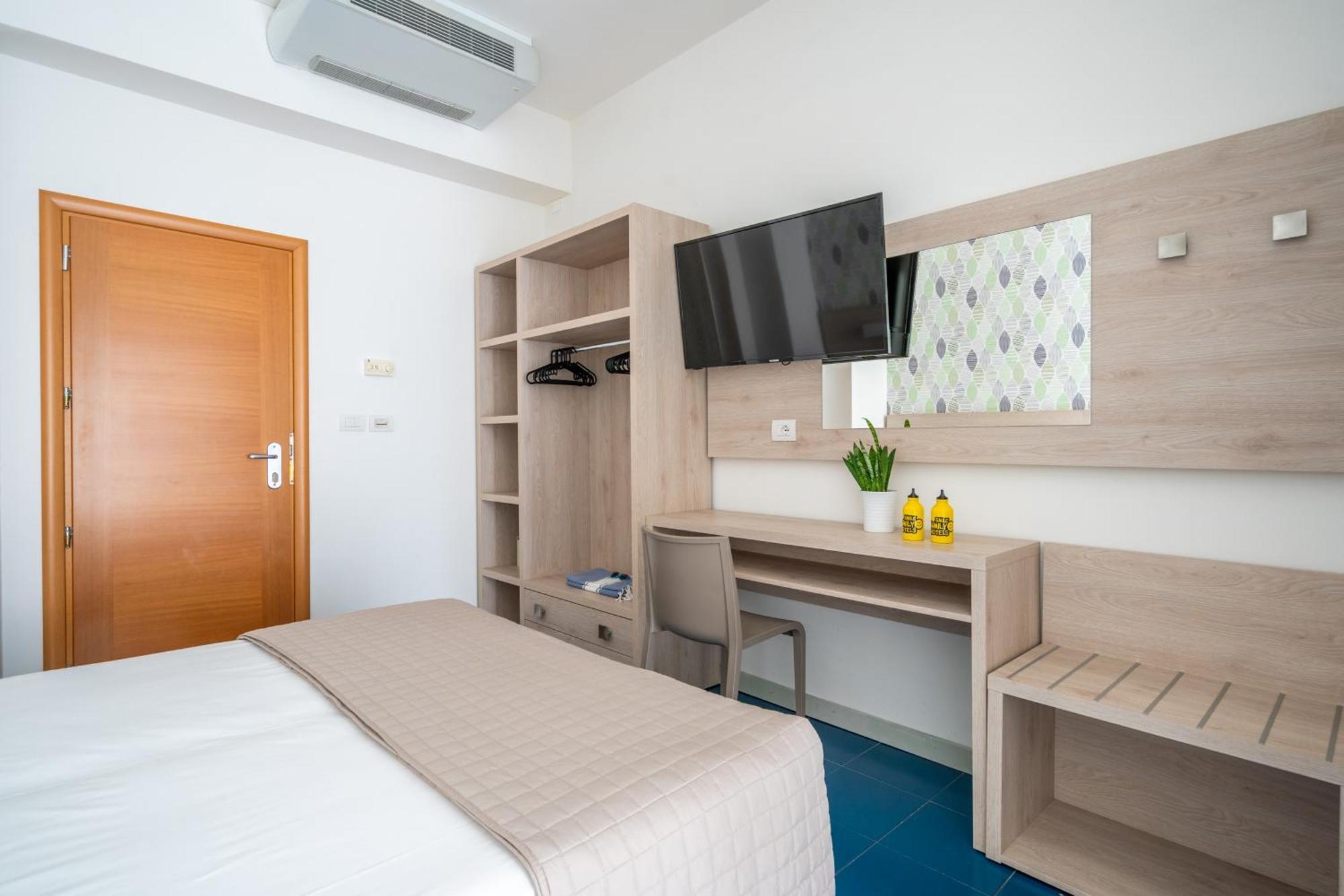 Lotus Hotel All Inclusive & Spiaggia Rimini Extérieur photo