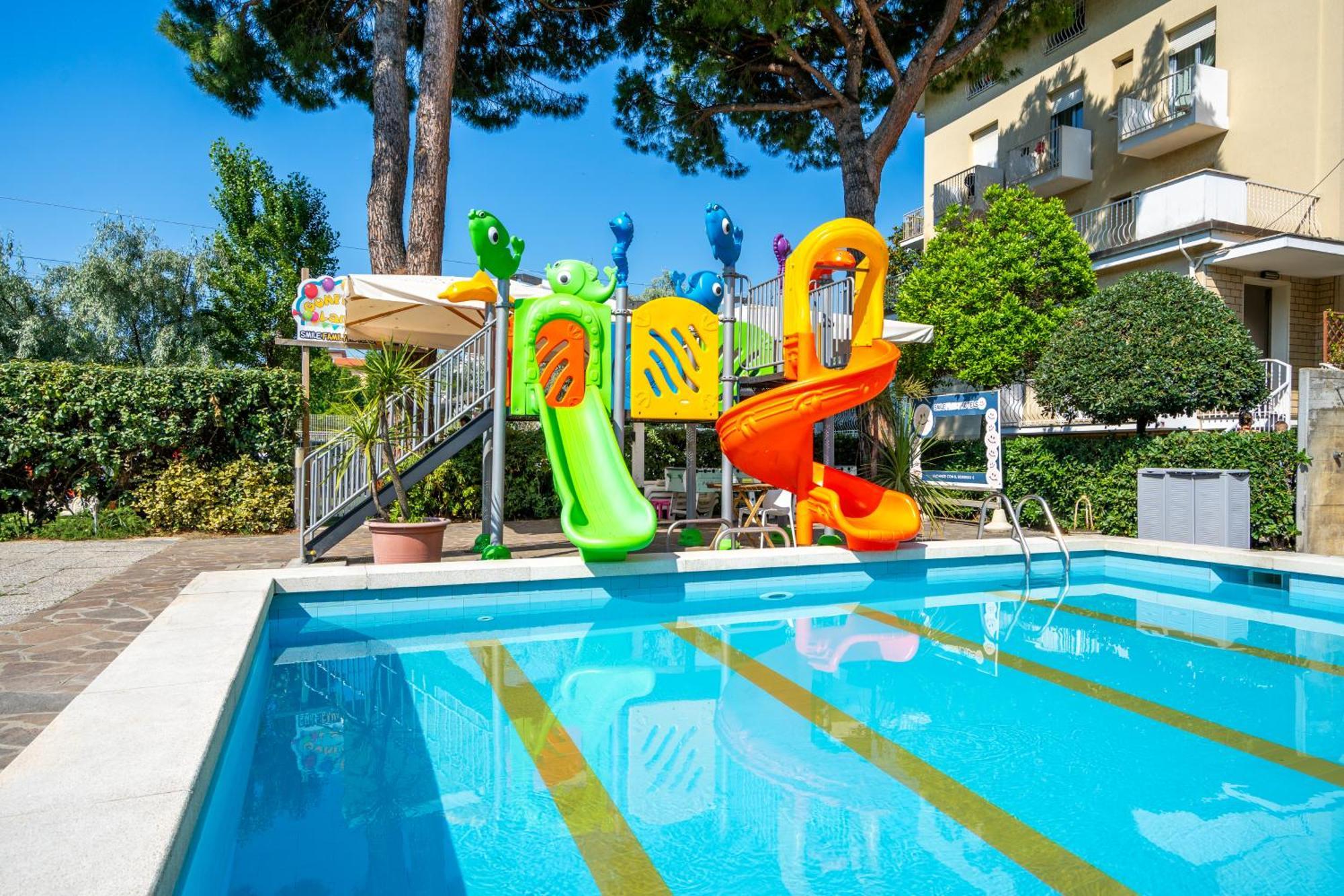 Lotus Hotel All Inclusive & Spiaggia Rimini Extérieur photo