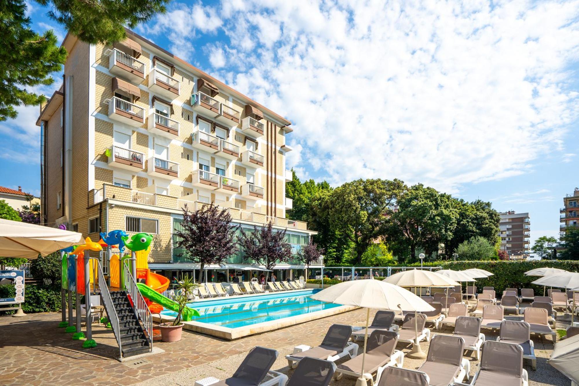Lotus Hotel All Inclusive & Spiaggia Rimini Extérieur photo