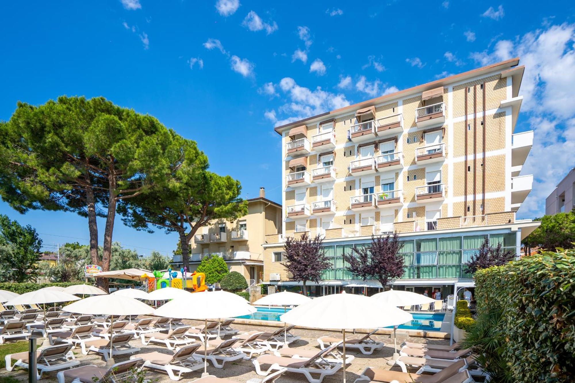 Lotus Hotel All Inclusive & Spiaggia Rimini Extérieur photo