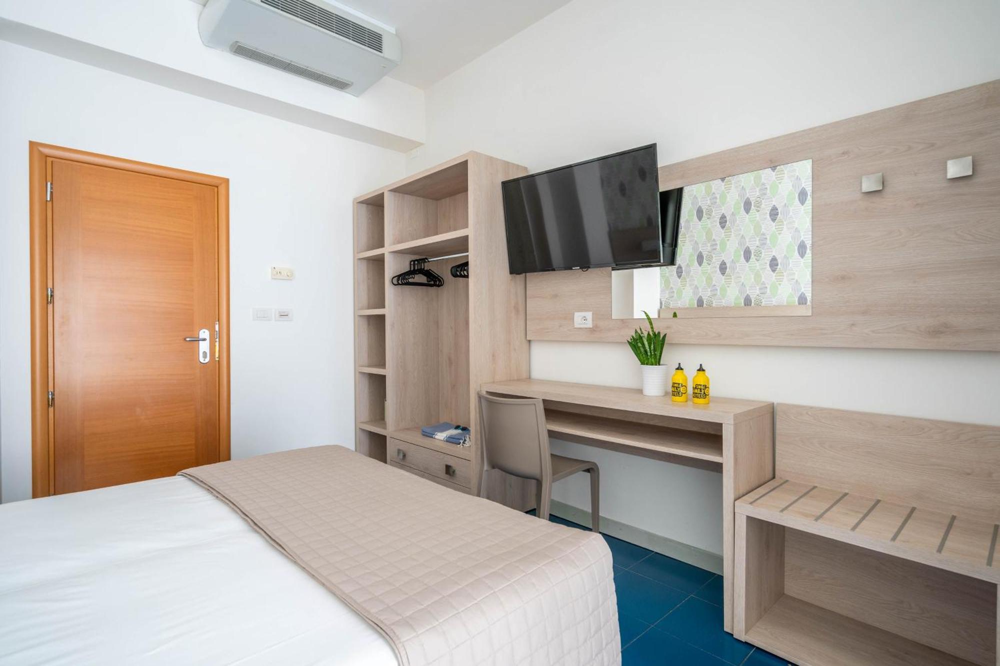Lotus Hotel All Inclusive & Spiaggia Rimini Extérieur photo