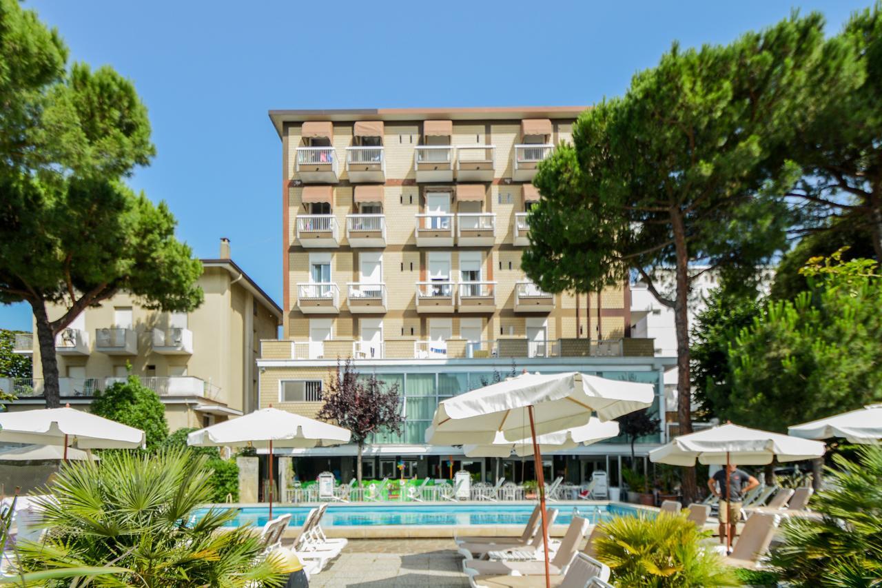 Lotus Hotel All Inclusive & Spiaggia Rimini Extérieur photo